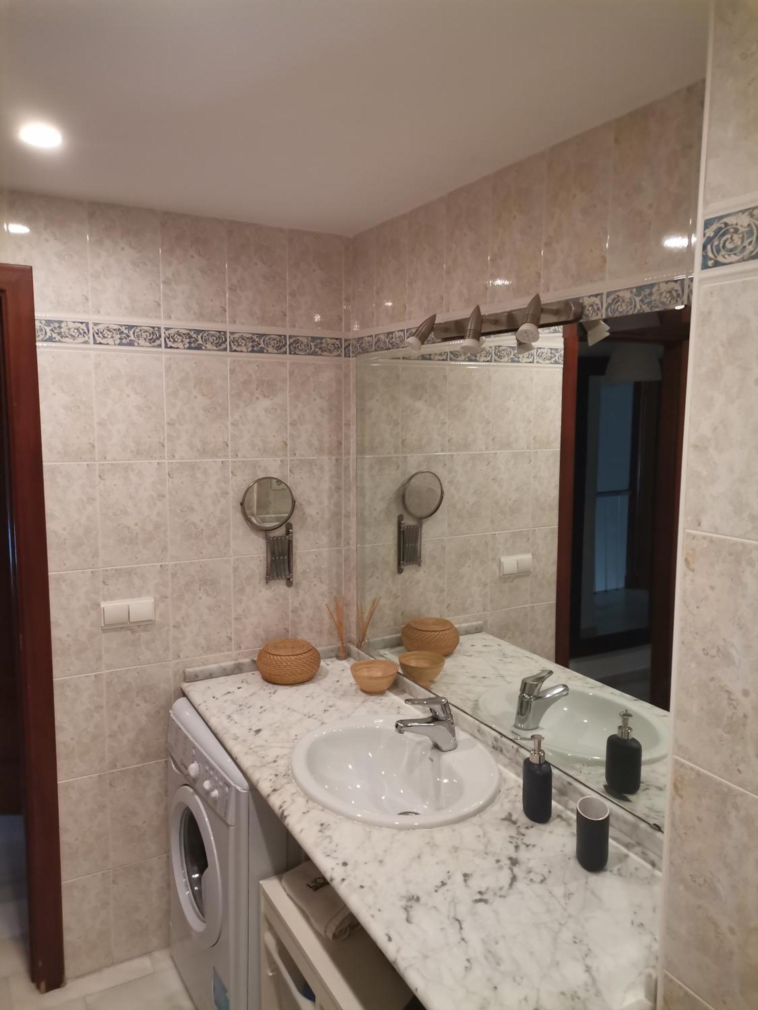 Duplex Con Garaje Privado Cadix